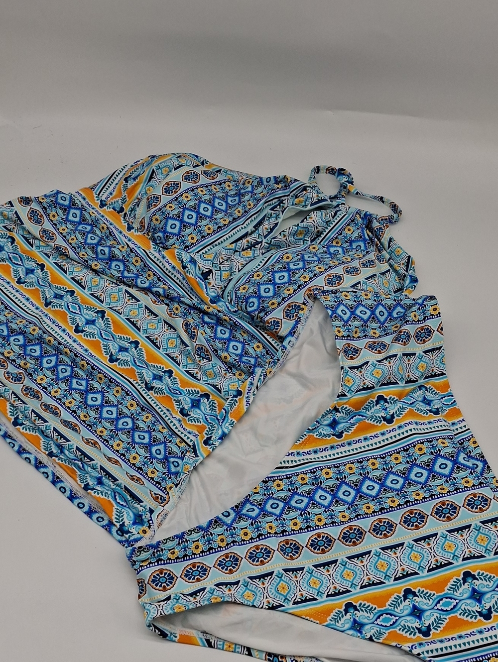 La Blanca Scarf City Keyhole Halter Tankini 2pc Set Ice Blue 20W